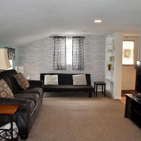 에이드리언 Cozy 2Nd Story Flat Near Downtown 아파트 외부 사진