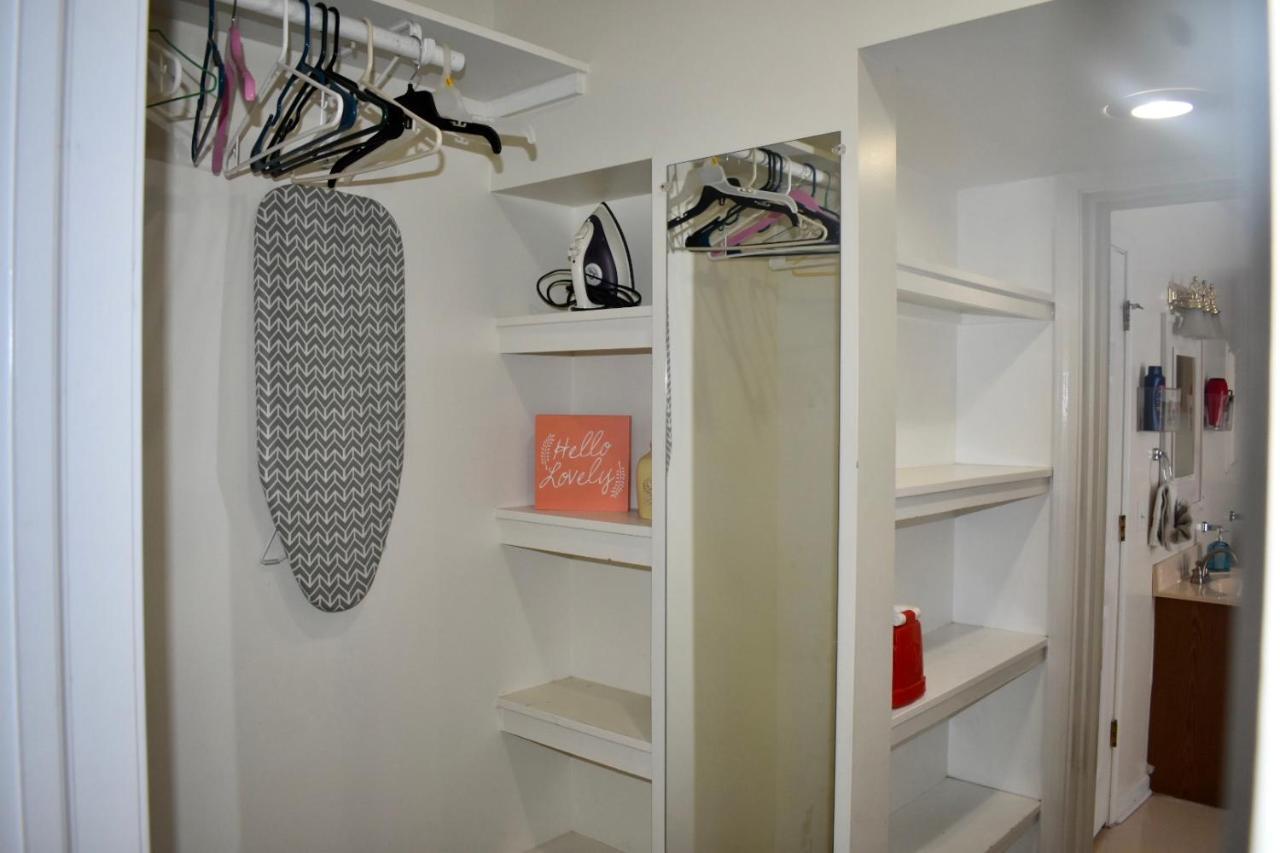 에이드리언 Cozy 2Nd Story Flat Near Downtown 아파트 외부 사진